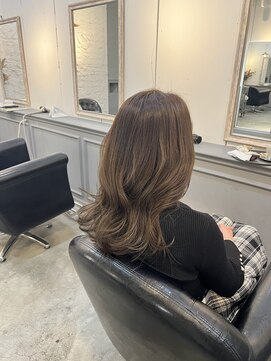 ラム(L'am) ブリーチなし/ベージュカラー/透明感カラー/艶髪