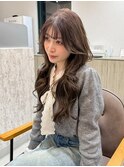 ベージュカラー×レイヤースタイル