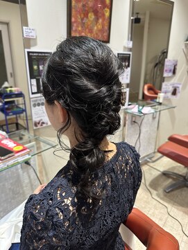 お呼ばれタイトヘアセット