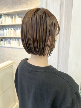 キャアリー(Caary) 福山市Caary軽やかミニボブ似合わせカット切りっぱなしボブ20代