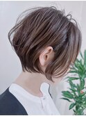 耳かけショートボブ♪