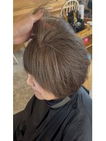 ウィークエンド(WEEKEND)&nbsp;ベージュカラーで叶う脱白髪染め