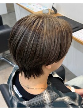 エトワールプラス ベージュ系ハイライト レディースショート