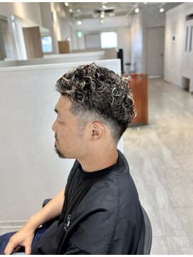 ビーケアーズ リアン(be-cares Lien) メンズパーマ