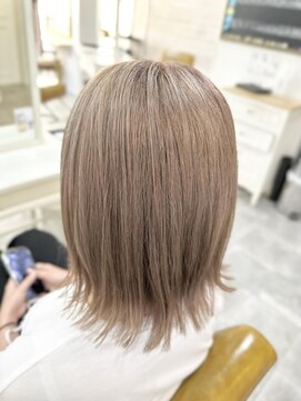 シアン 立川店(Shian) ケアブリーチ×ミルクティベージュ