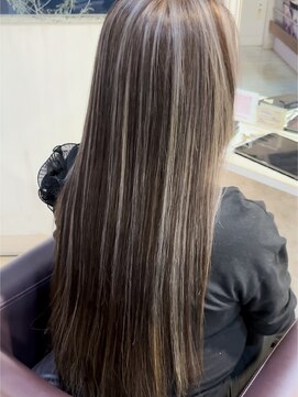 ヘアーエポック(hair epoque) ミルクティーハイトーン透明感グレージュコントラストハイライト