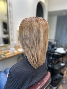 メレット(Meret) 〈Meret〉ミルクティベージュ×ダブルカラー