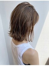 お客様のお悩みに合わせた、薬剤 選定と施術提案でマイナス10歳に導きます。