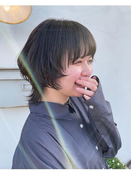 ノイ(noi) ウルフカット