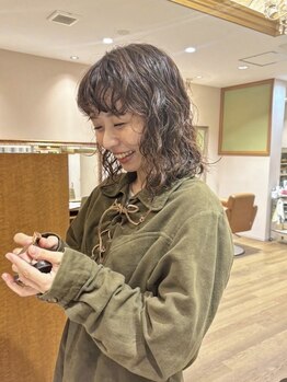 リタ(Lita)の写真/夏のイメチェンは〈Lita〉で決まり♪オシャレ上級者も大満足のLitaのパーマは小顔効果も抜群☆
