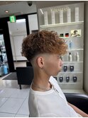 スペインカール　スパイラルパーマ　フェードカット　海老名