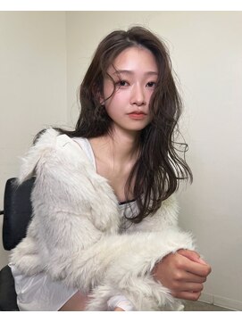 ガーランドウメダ(Garland umeda) ゆるめレイヤー×ベージュカラー　guppy