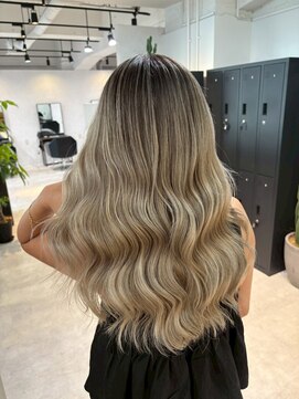 メリー オオサカ(Merly Osaka) バレイヤージュ