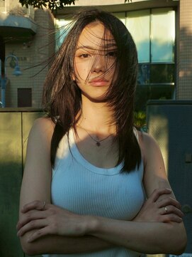 ランプ 代官山(the lamp) 20代大人美人レイヤーカット透明感ダークトーンロング