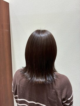 アクセ 暗色カラー＊大人可愛いくびれヘア＊ミディアムレイヤー