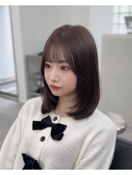 プティ(PUTY) 神戸三宮タッセルボブ、韓国レイヤーカット　顔まわりカット