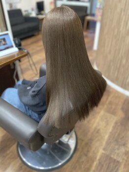ビューティパーラー 虹の森店(beauty parlor)の写真/髪にドラマを。【つるりんちょ。】取扱店◇再現性カットと髪質改善で、大人女性の理想のハリ艶髪を叶えます