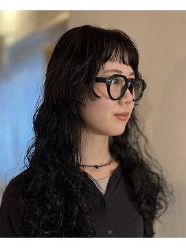 美容室 はなこ ロングのスパイラルパーマ