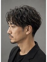 サロンドシロ(salon.de.SHILO)&nbsp;麻布十番/メンズ/ツイストスパイラルパーマ/無造作/刈り上げ