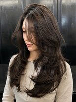 スティーロ 渋谷(Steelo)&nbsp;前髪なし海外風レイヤーカット×透明感グレージュ