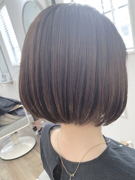 リリィ(Lily) 前下がりボブ