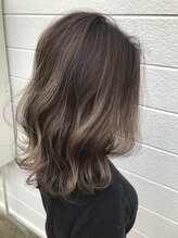 ヘアーデザイン シーベル(HAIR DESIGN SEA BELLE)&nbsp;くせ毛も活かせる くびれミディ×透明感カラー
