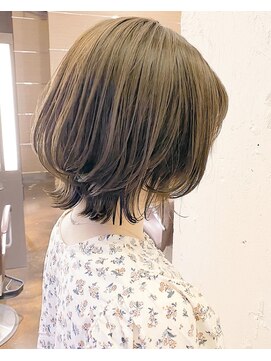 ティーシェル(TIECHEL) 大人ダークカラーラグジュアリーミディ、レイヤーボブ