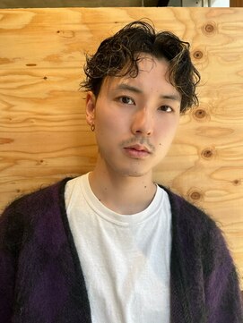 オンフリーク(ON.fleek) 【ON fleek】センターパート×ニュアンスメンズパーマ