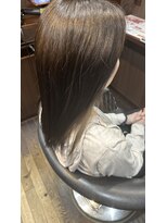 髪の美院 シャルマン ビューティー クリニック(Charmant Beauty Clinic)&nbsp;ベージュ系イヤリングカラー