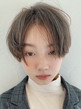 ノイカーム(noi Calm) 顔周りレイヤーカットグレージュカラーくびれボブショートカット