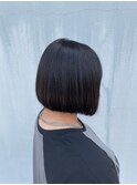大人かわいい前下がりショートボブ うねり知らずサラ艶髪
