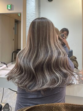 ブレンド 渋谷(BLend) ハイライトカラーマチルダボブインナーグレージュ前髪