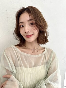 ジョエミバイアンアミ(joemi by Un ami) （joemi）大人の抜け感ショート×透明感ベージュカラー小倉太郎