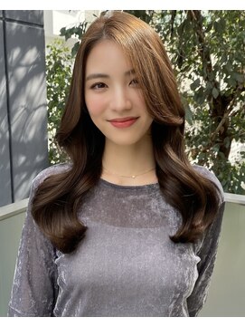 グランド(GRAND) ロングヘア30代40代ストレートレイヤー前髪なし表参道