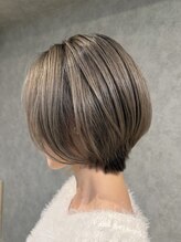 ルアナオオサカ(Luana osaka) ショートボブ