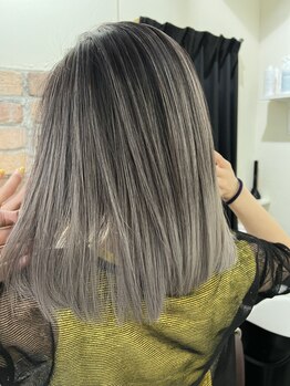 1000種類以上のcolorを経験してきたカラーデザイナーが創る、豊富なdesign colorを体験してください◇