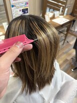 ラヴィエール(LAVIERE by R-EVOLUT)&nbsp;ブリーチ毛でもうるつや　酸性ストレート　髪質改善　　柏　柏駅