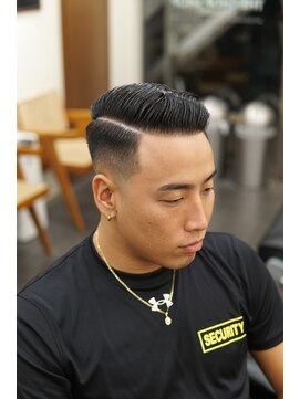 ザ チョップ ショップ ハラジュク(THE CHOP SHOP HARAJUKU) ハイスキンフェードサイドパート