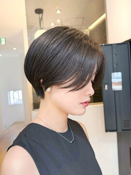 ローマー(ROAMER omotesando) 綺麗めショートボブ