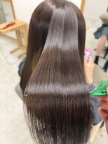 ホロ(holo-)&nbsp;つるりんちょ縮毛矯正×艶髪ストレート