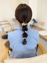 シー(she.)&nbsp;編みおろし　タイトセット　結婚式ヘアアレンジ　お呼ばれヘア