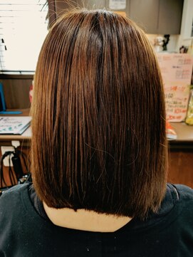 ヘアースタジオ オハナ(Hair Studio Ohana) 切りっぱなしボブ＋グレージュカラー