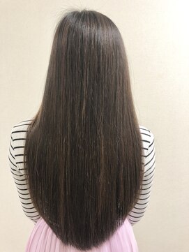 ウイバイファースト(u'i by first) 20代、30代、40代髪質改善！自分史上最高の手触り体験へ！