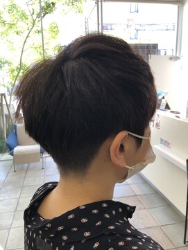 ロベック モトヤマ(Lobec MOTOYAMA) 刈り上げ大人女子