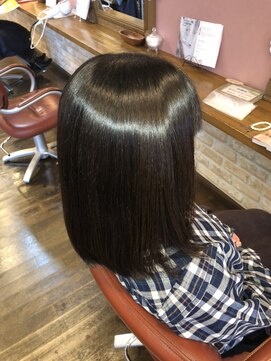 ビーセオリー 砥部店(B.theory) つるつるストレート