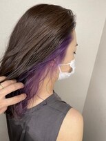 モルニ(MORNI)&nbsp;インナーカラー_マロンベージュ Aラインボブ かきあげ