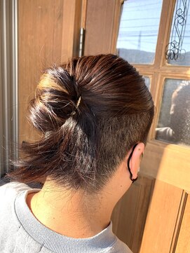 ユリイカビヨウシツ マンバンヘア