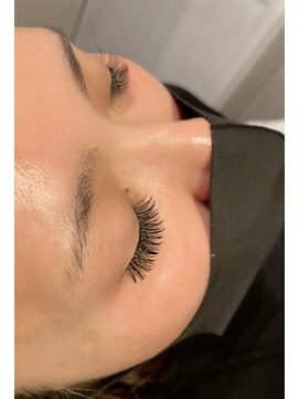 アノイ ポム(annoii_pom) マツエク