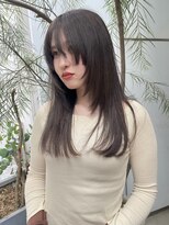 顔まわりカット顔まわりレイヤーカットオリーブベージュ