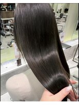 リー 尼崎(Lee)&nbsp;髪質改善艶カラー 艶髪オージュアトリートメント レイヤーカット